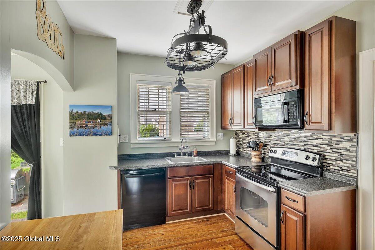 540 Kenwood Avenue, Delmar, New York image 17