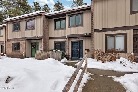 Photo of 95 Ridgewood Terrace, Albany, NY 12203 (MLS # 202613464)