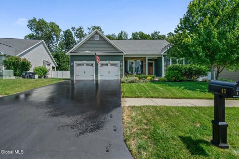 Homes For Sale - 43 Maiden Circle<br/> Ballston Spa, NY 12020
