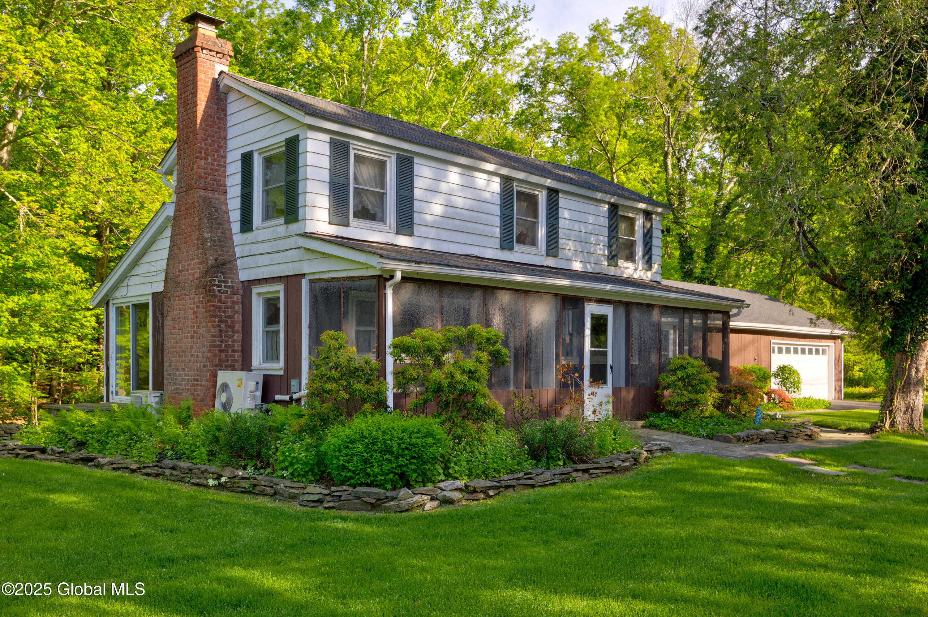 11 Dutchtown Road, Saugerties, New York image 1