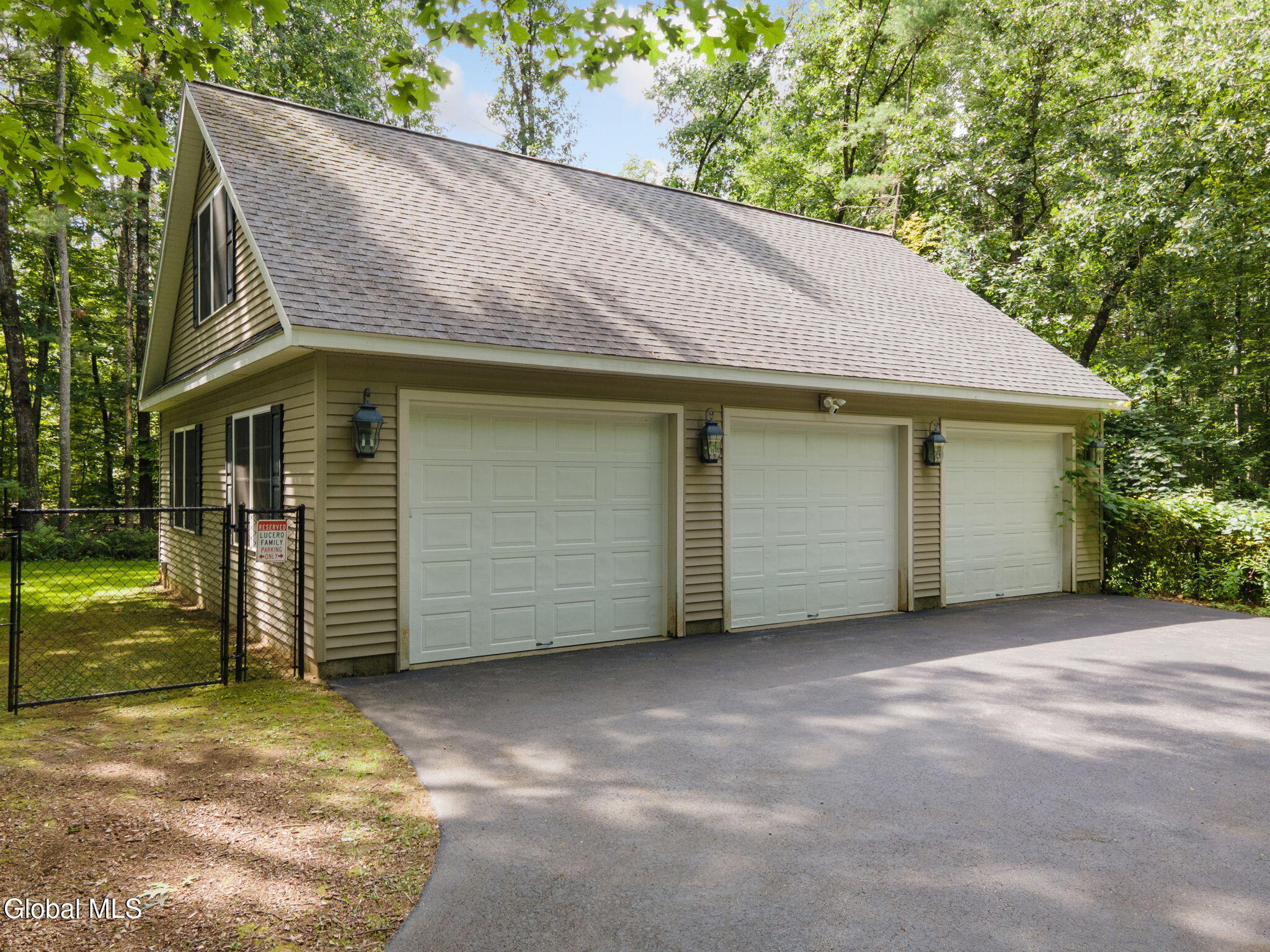 6 Seymour Drive