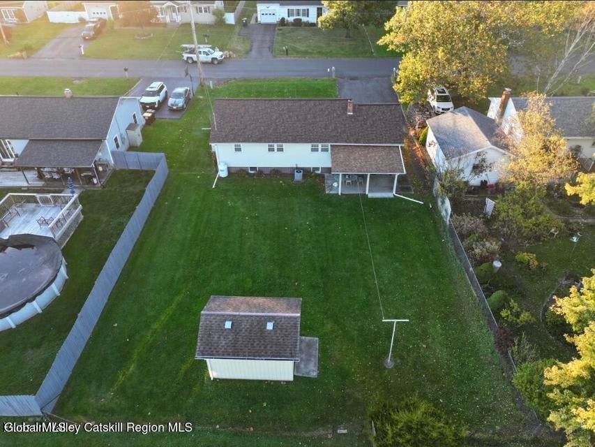 11 Apple Blossom Lane