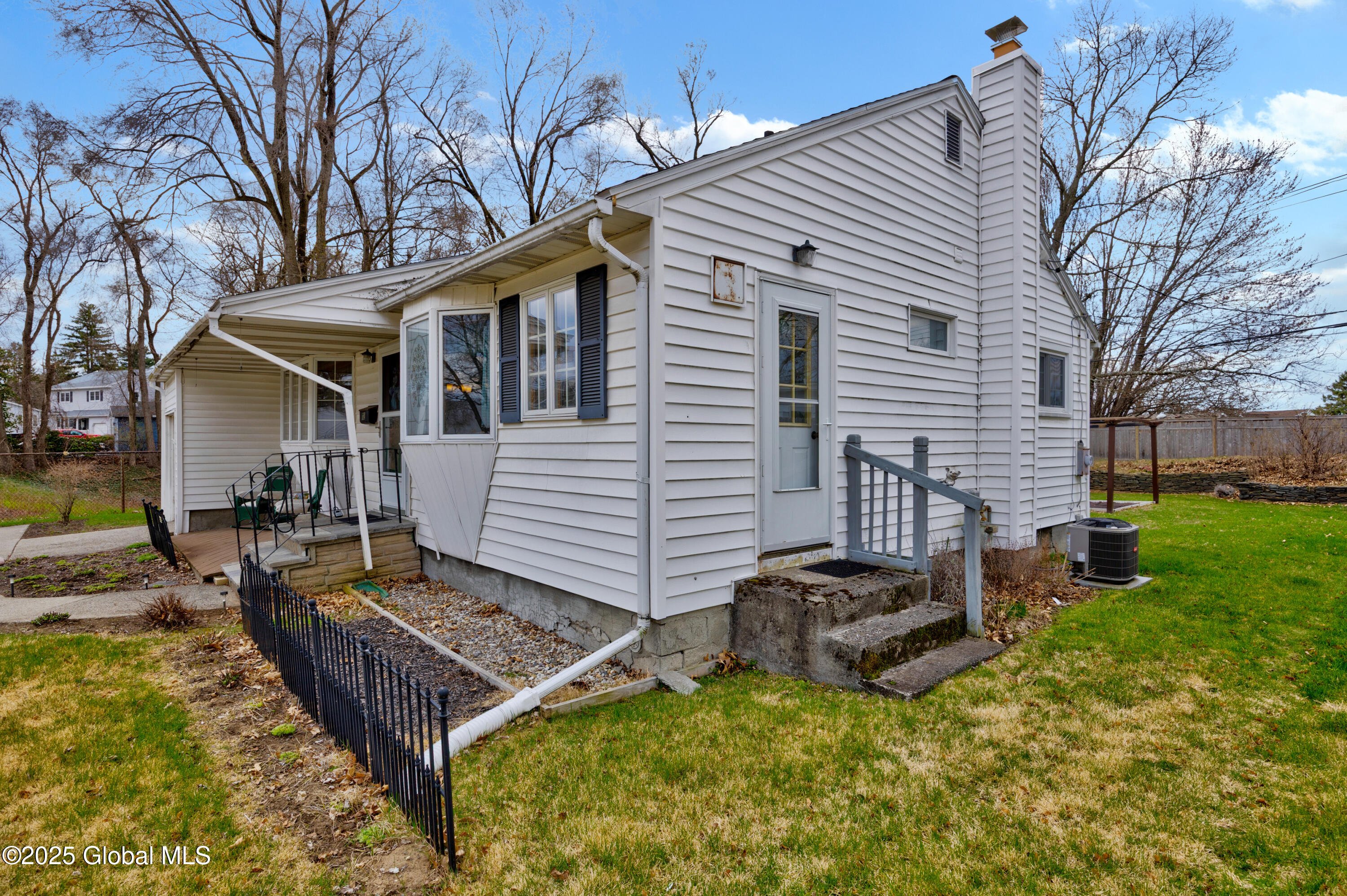 72 Southgate Road, Albany, New York image 23