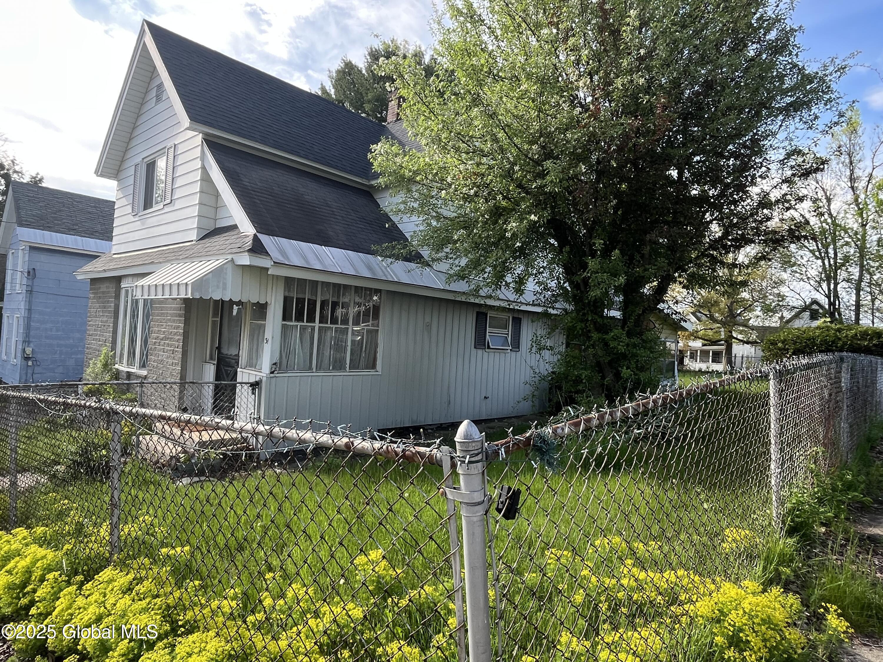 31 Eagle Street, Gloversville, New York image 2