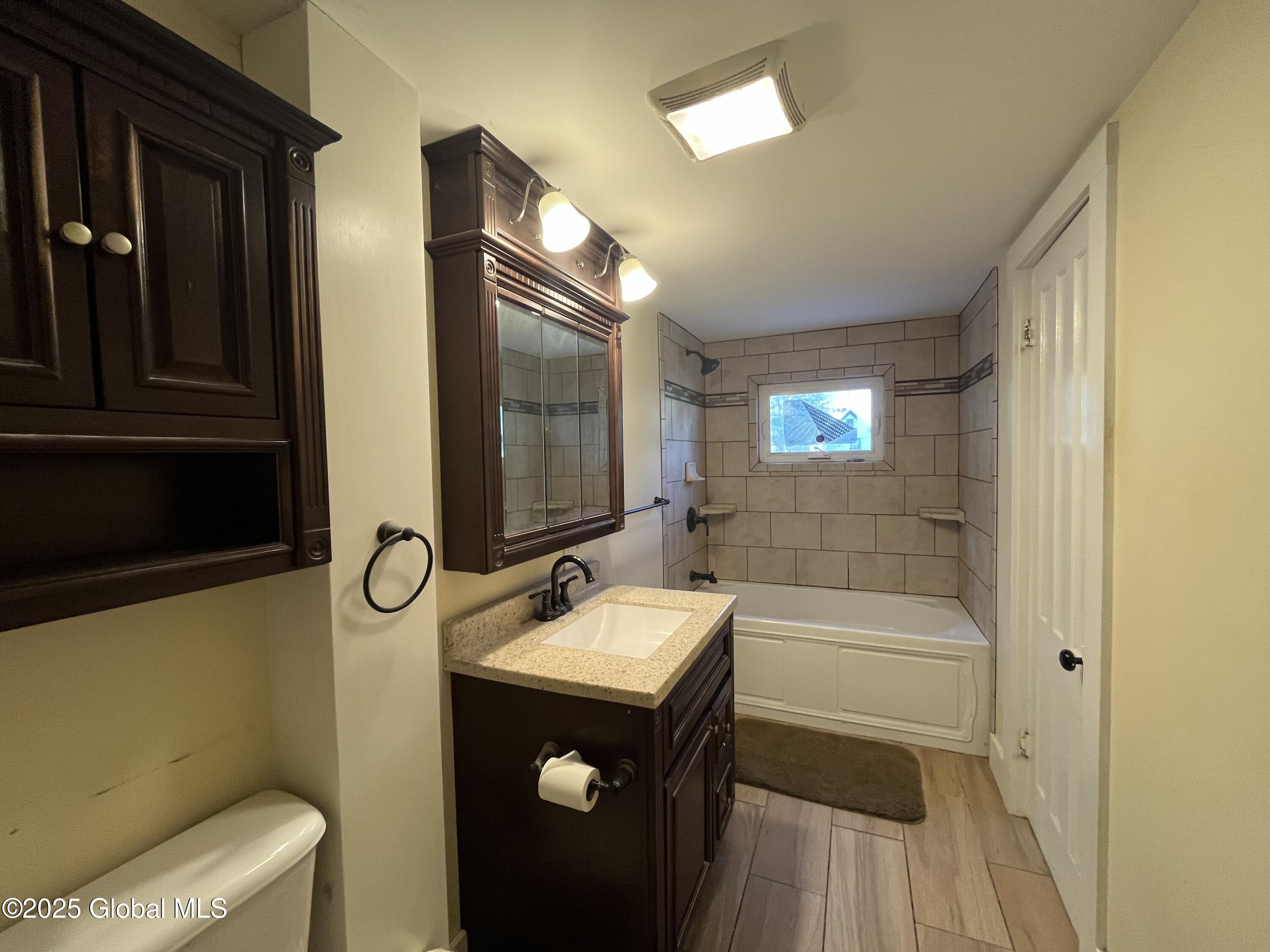 31 Eagle Street, Gloversville, New York image 5