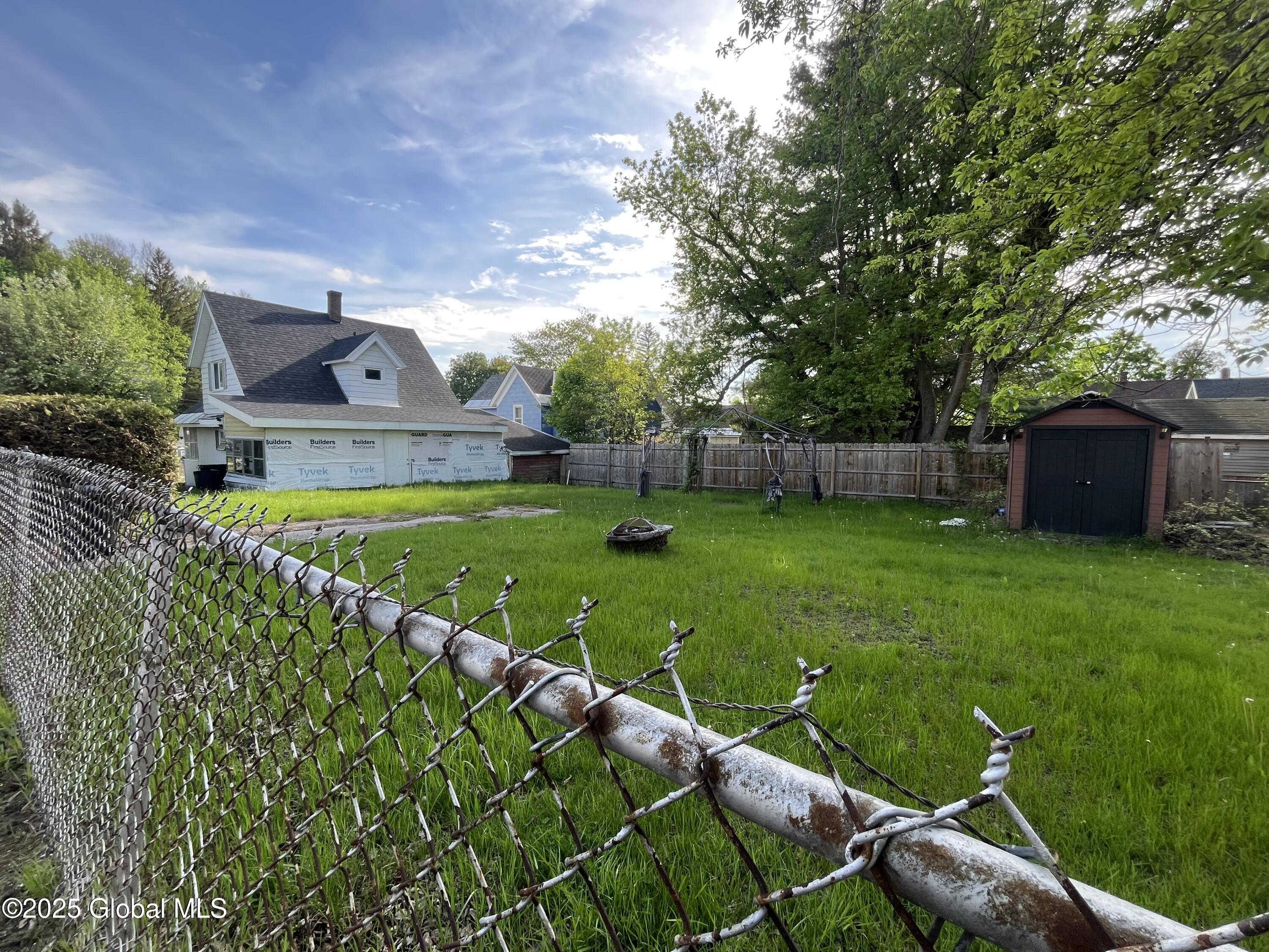 31 Eagle Street, Gloversville, New York image 25