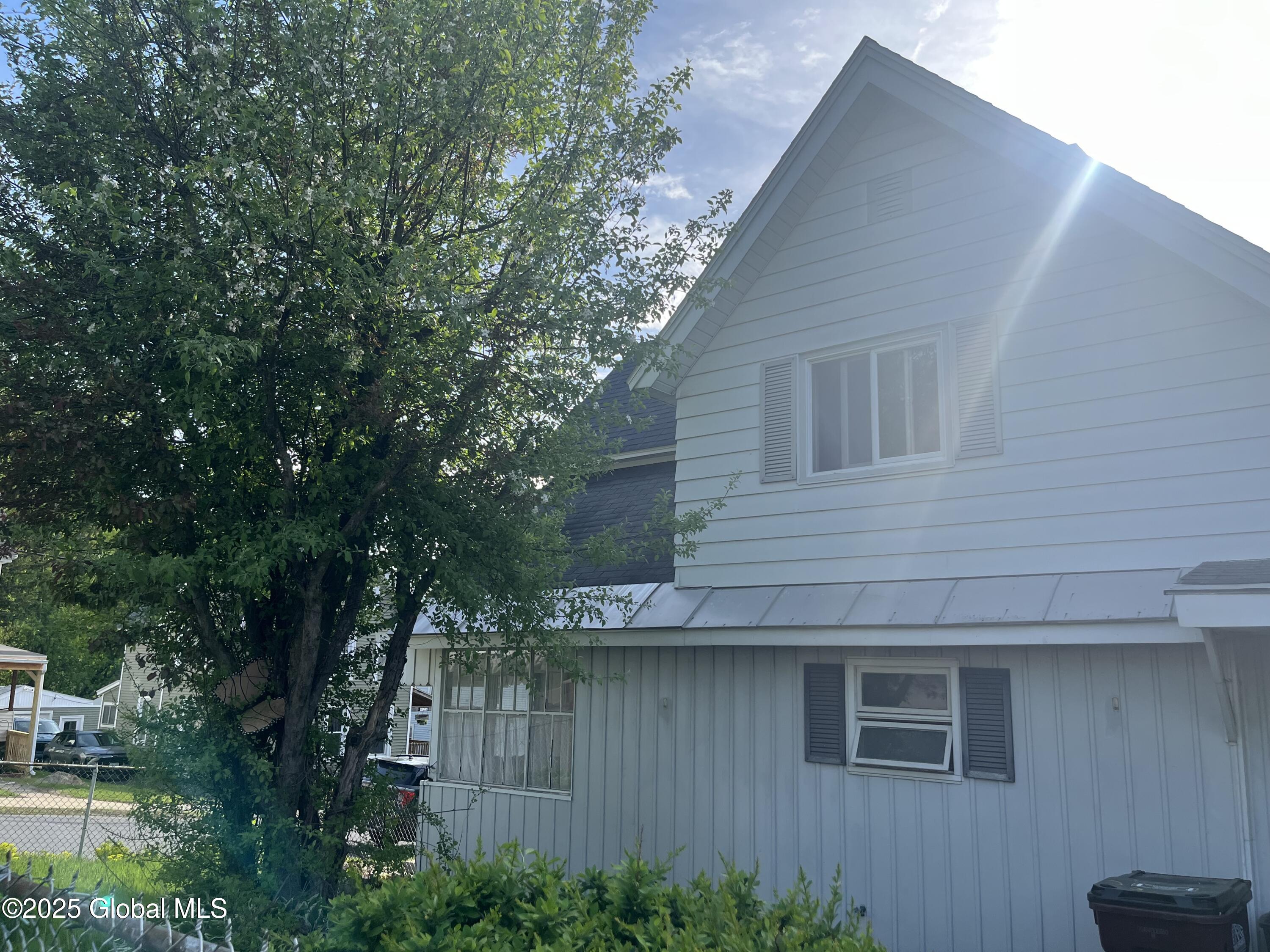 31 Eagle Street, Gloversville, New York image 24