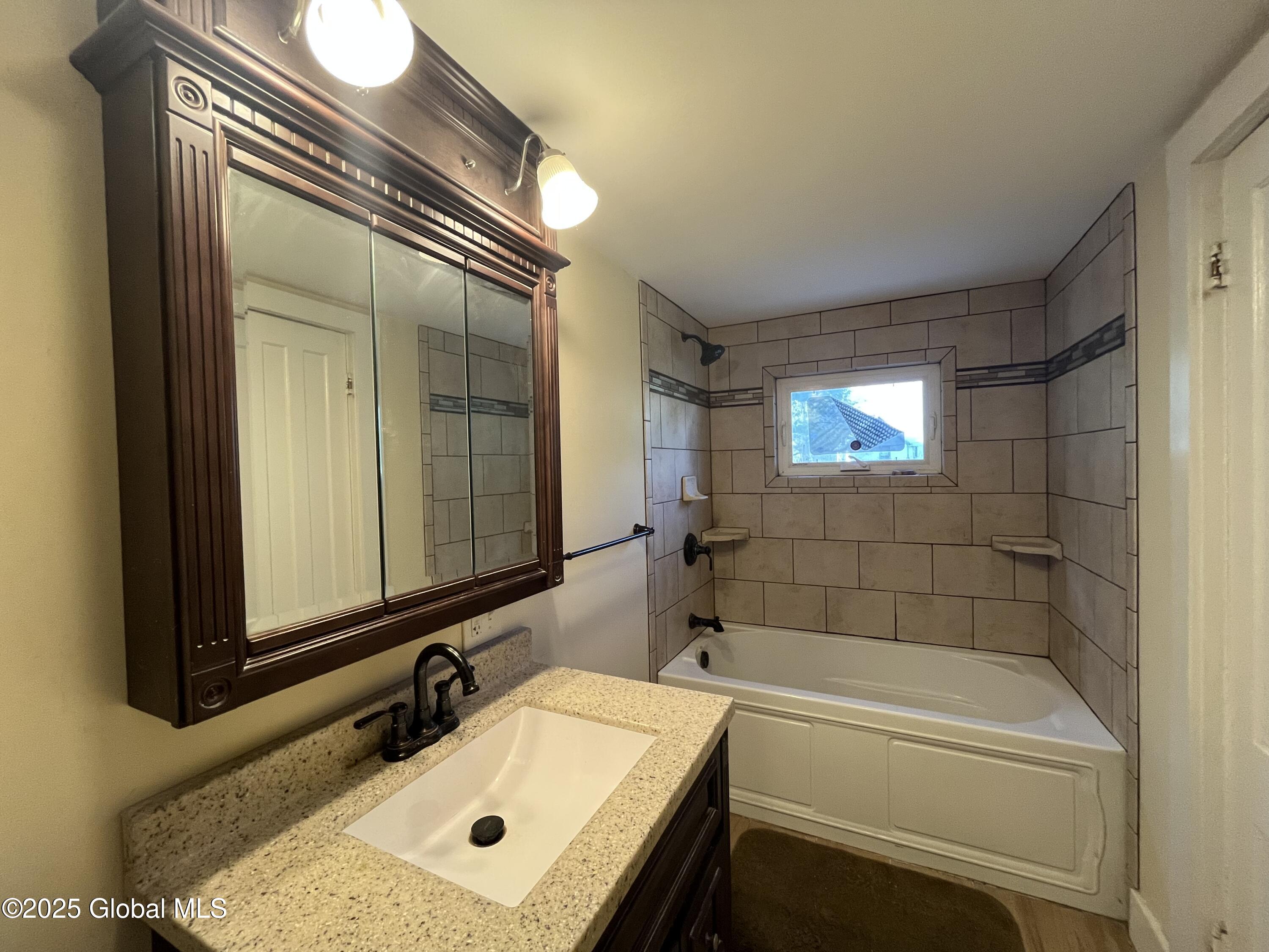 31 Eagle Street, Gloversville, New York image 4