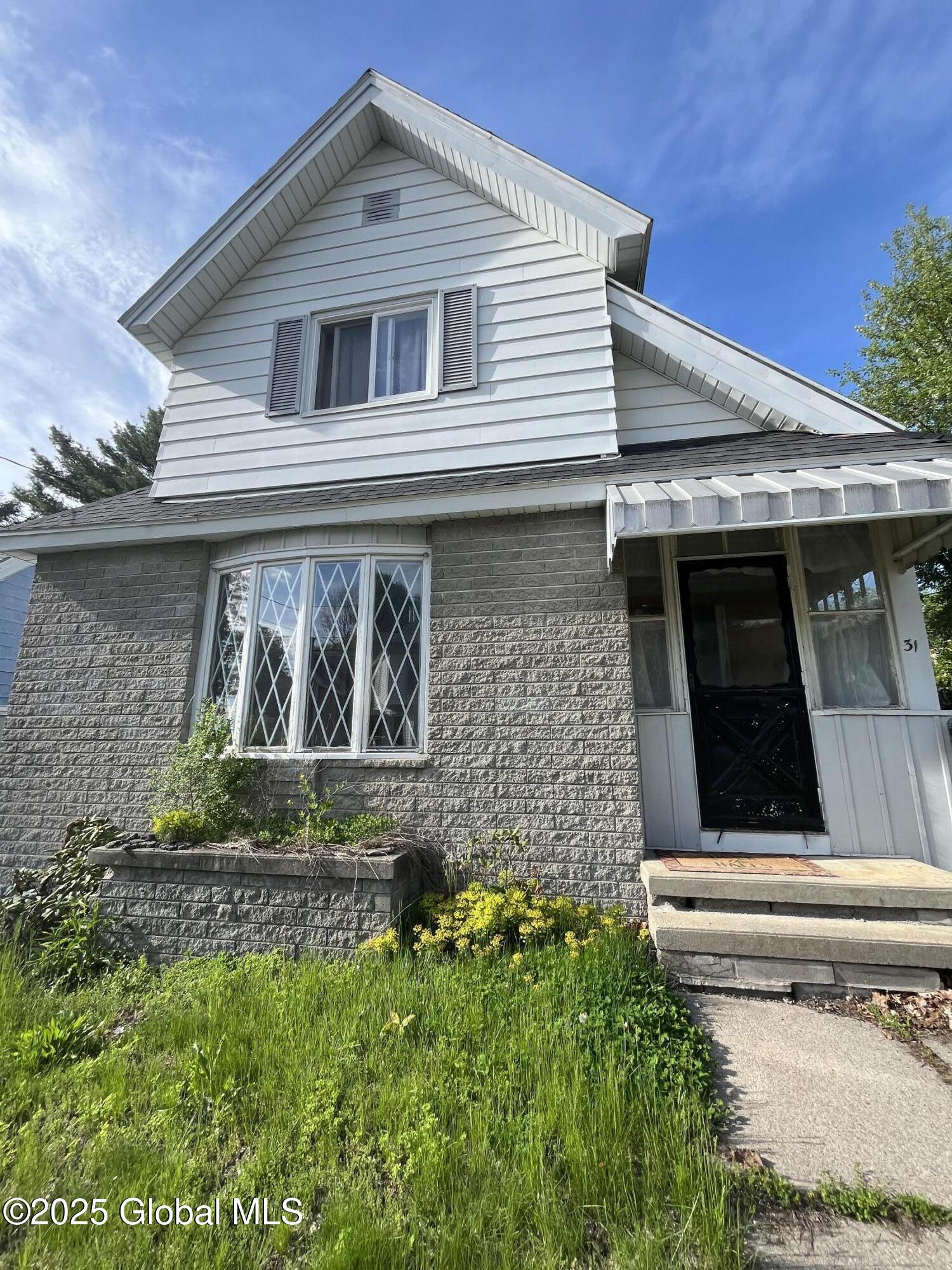 31 Eagle Street, Gloversville, New York image 1