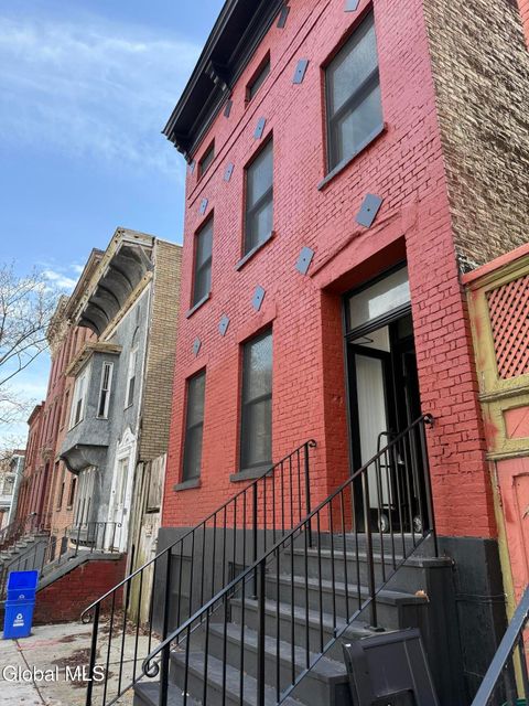 Photo of 346 Madison Avenue #3, Albany, NY 12210 (MLS # 202614474)