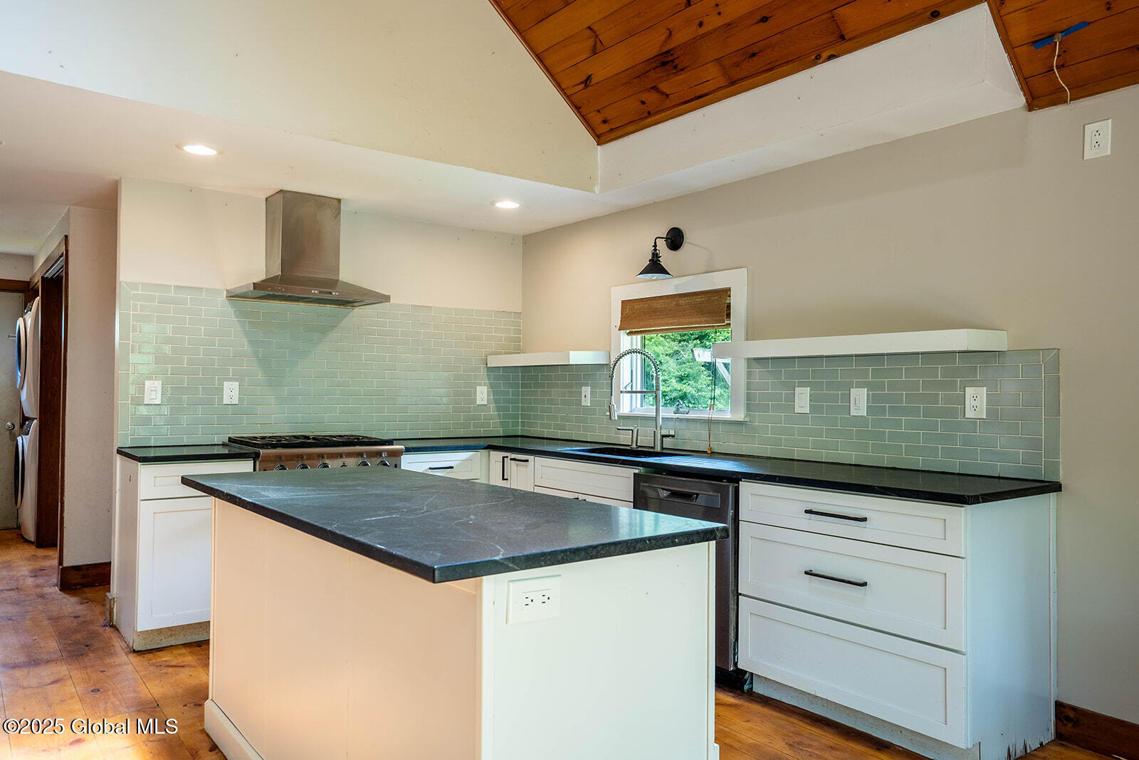 904 Ashgrove Road, Cambridge, New York image 5