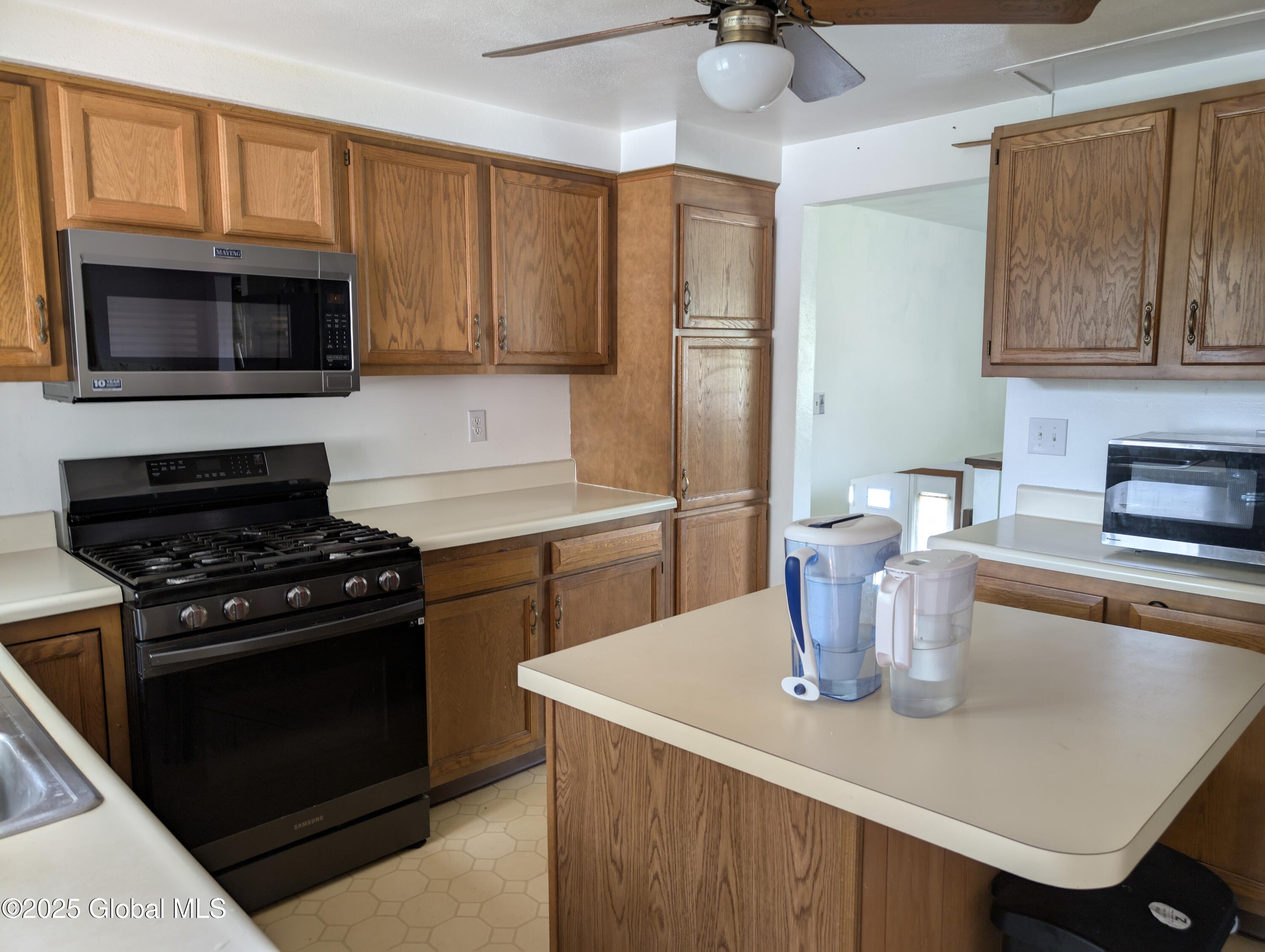 2714 Magnolia Street, Endicott, New York image 9
