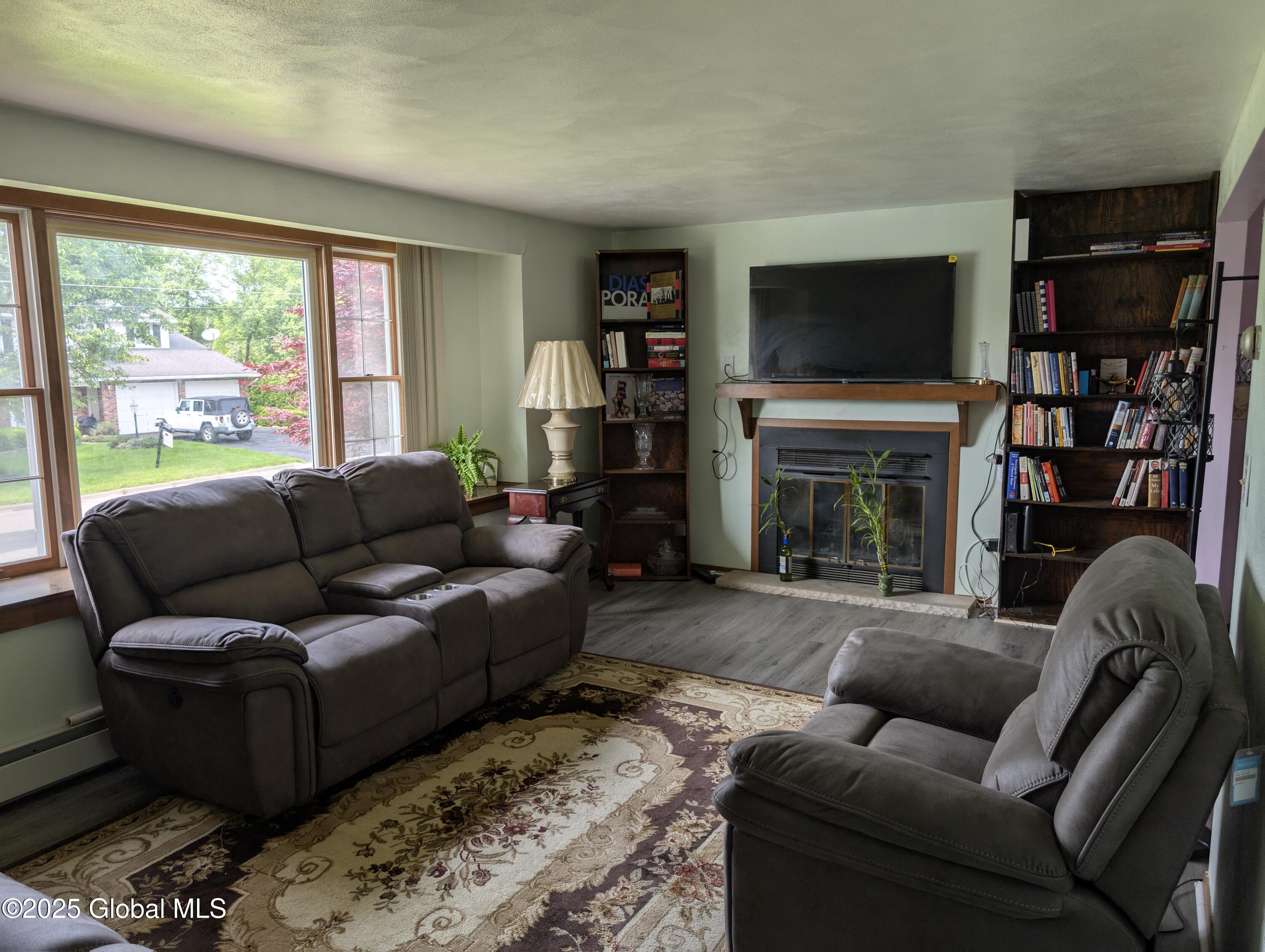 2714 Magnolia Street, Endicott, New York image 4