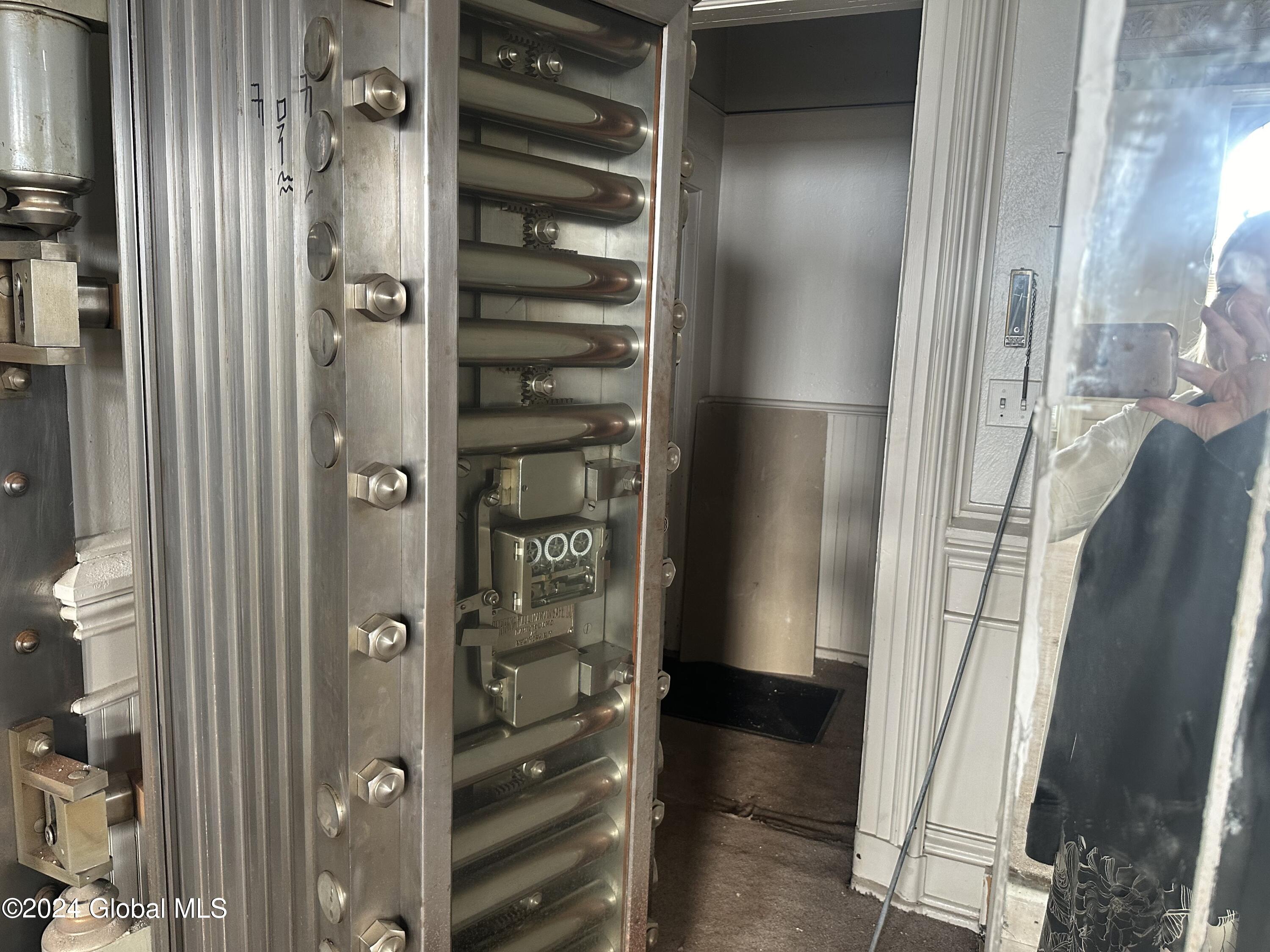 Amsterdam, New York 12010, United States, ,Commercial,Active,198848