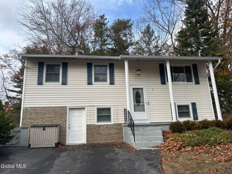 Photo of 52 Trottingham Road, Saratoga Springs, NY 12866 (MLS # 202529792)