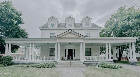 Photo of 133 S Lake Avenue #2, Albany, NY 12208 (MLS # 202529711)