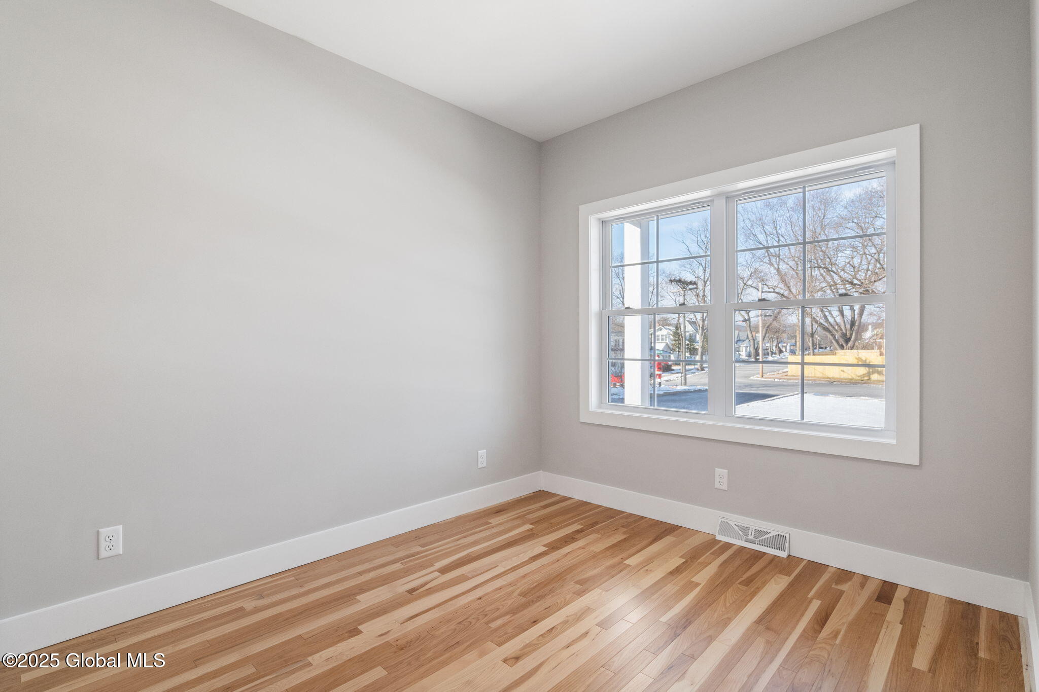 2212 Greenpoint Avenue, Schenectady, New York image 3