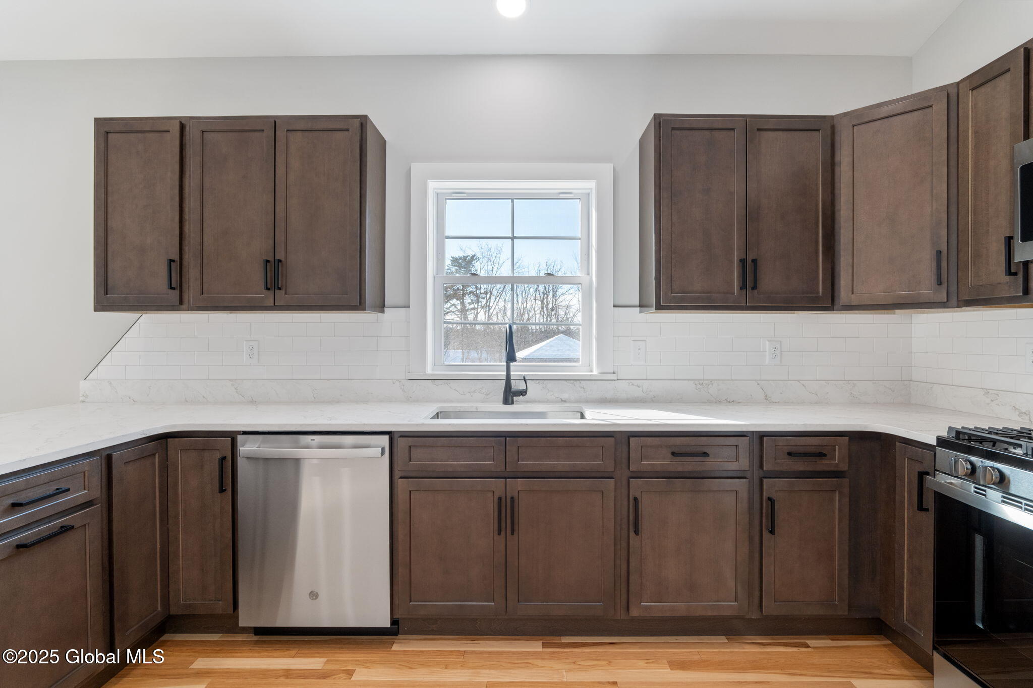 2212 Greenpoint Avenue, Schenectady, New York image 7