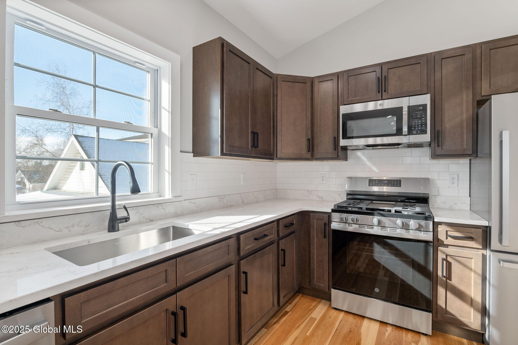 2212 Greenpoint Avenue, Schenectady, New York image 8