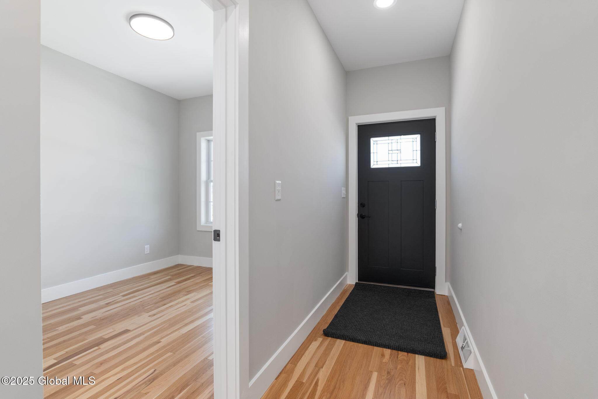 2212 Greenpoint Avenue, Schenectady, New York image 2