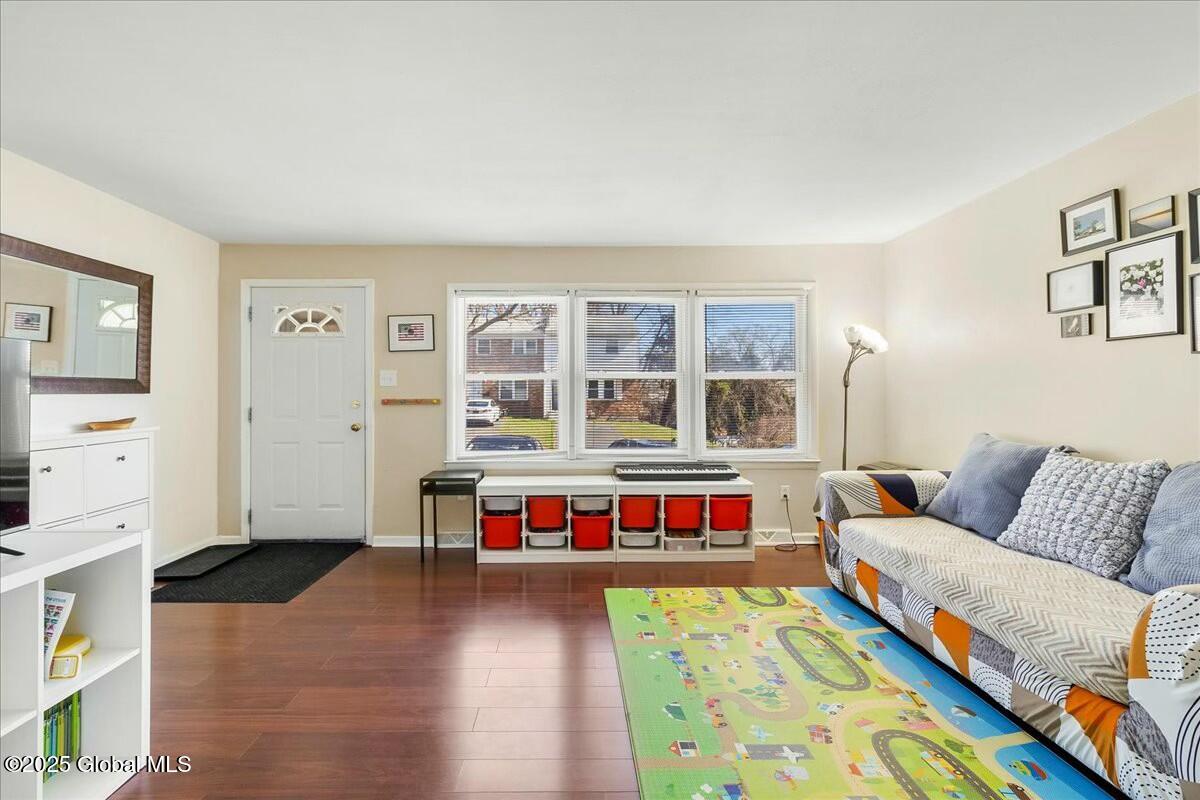 184 Mount Hope Drive, Albany, New York image 7