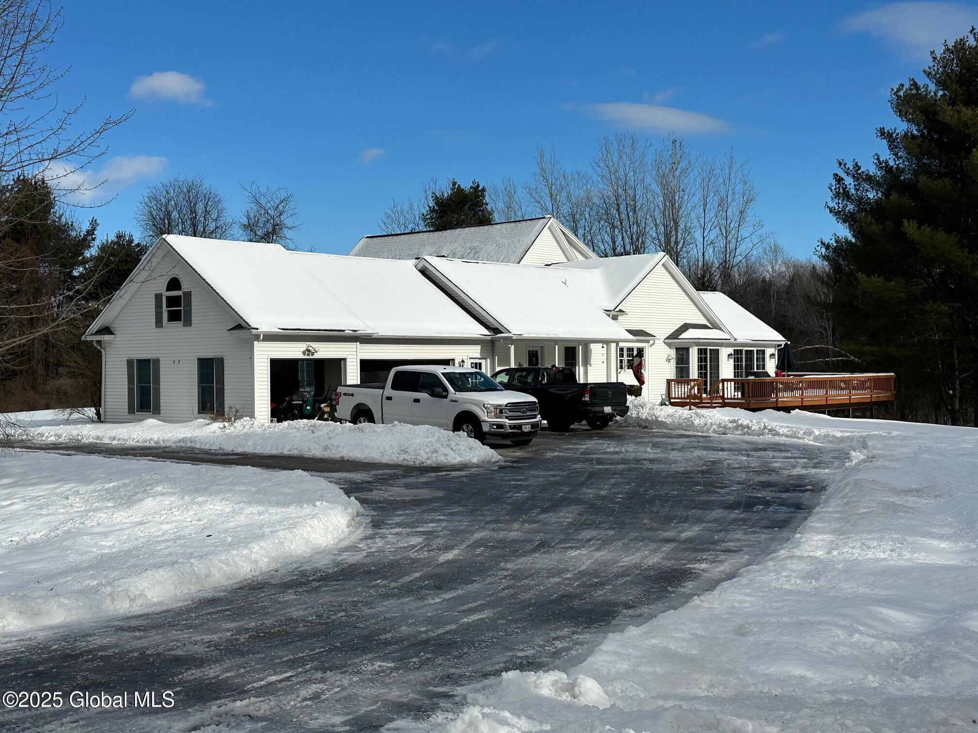 142 Boulderwood Drive, Queensbury, New York image 4