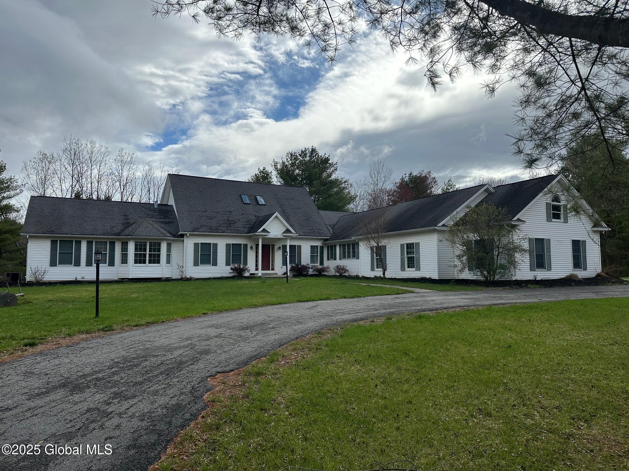 142 Boulderwood Drive, Queensbury, New York image 1
