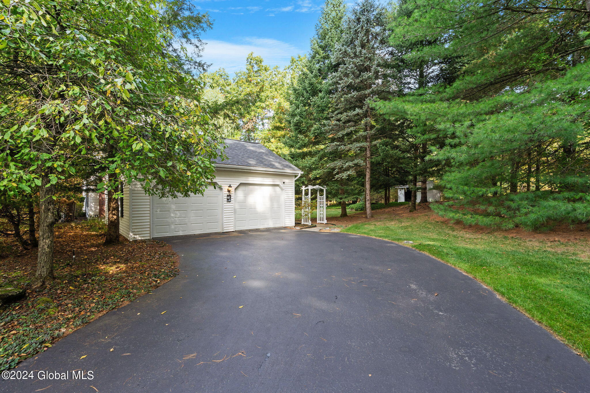 5 Timber Lane, Saratoga Springs, New York image 6