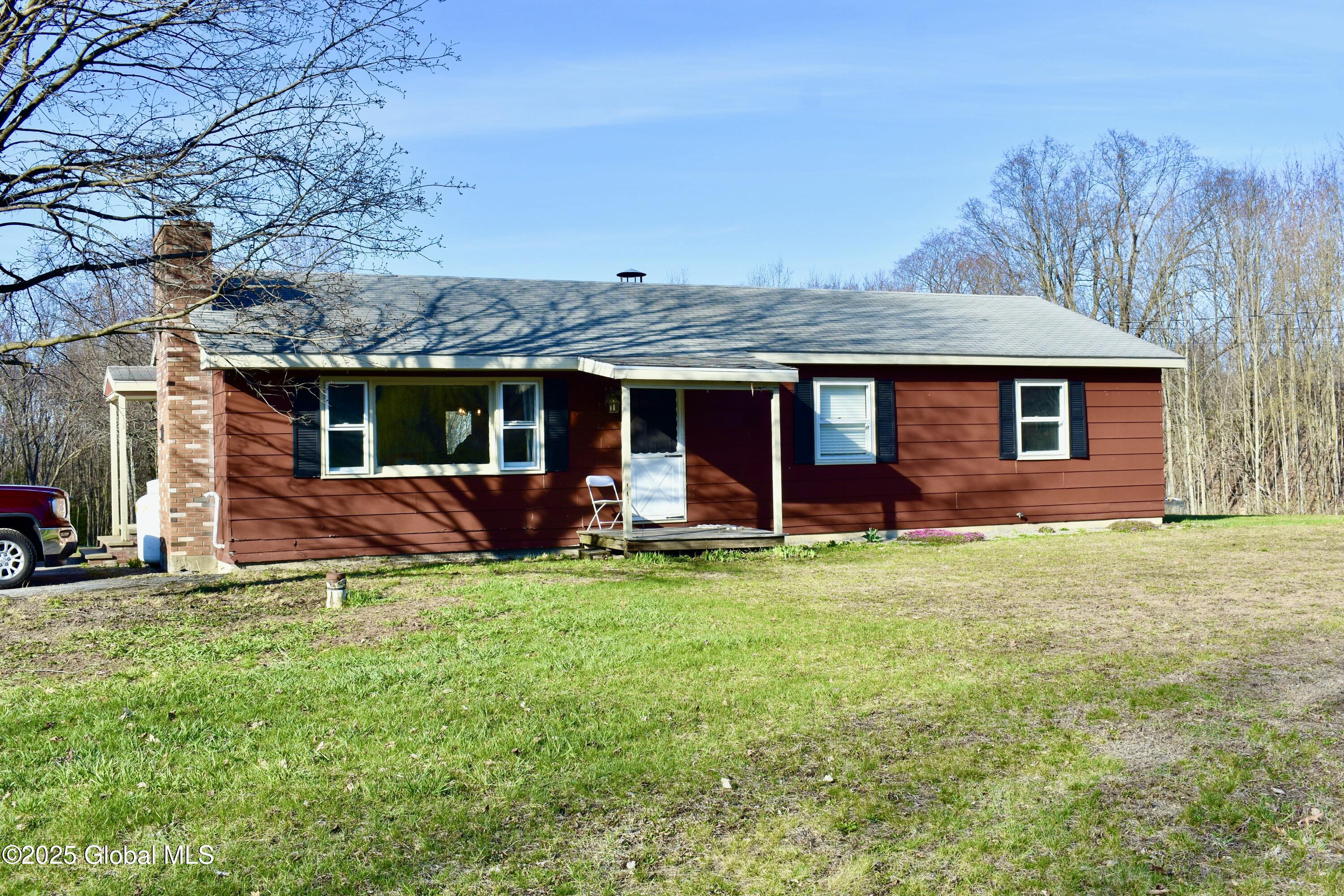 1481 Mahaffy Road, Fort Edward, New York image 1