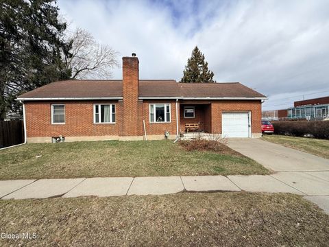 Homes For Sale - 14 Broome Street<br/> Broome County, Binghamton, NY 13903