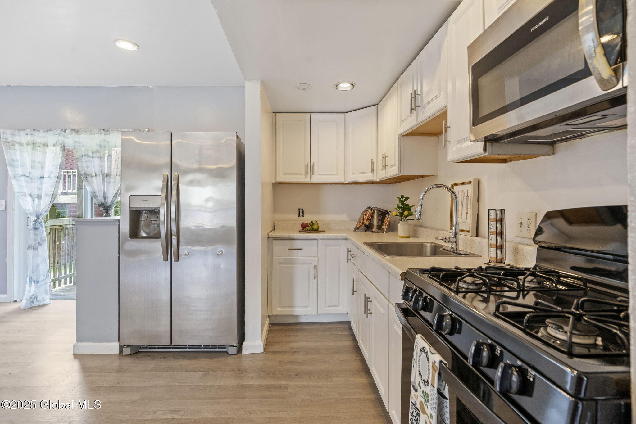 151 Green Street, Albany, New York image 9
