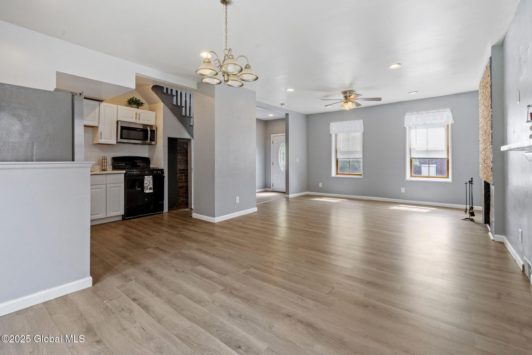 151 Green Street, Albany, New York image 8