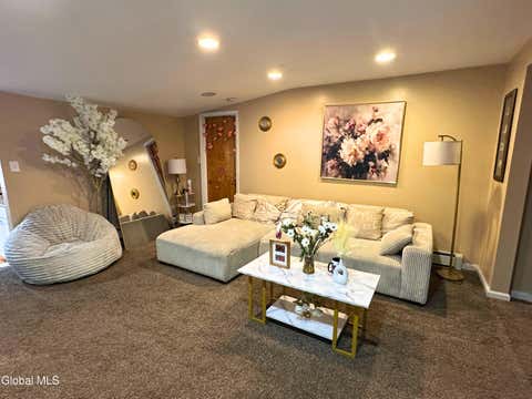 Multifamily For Sale - 330 Broadway<br/> Rensselaer County, Rensselaer, NY 12144