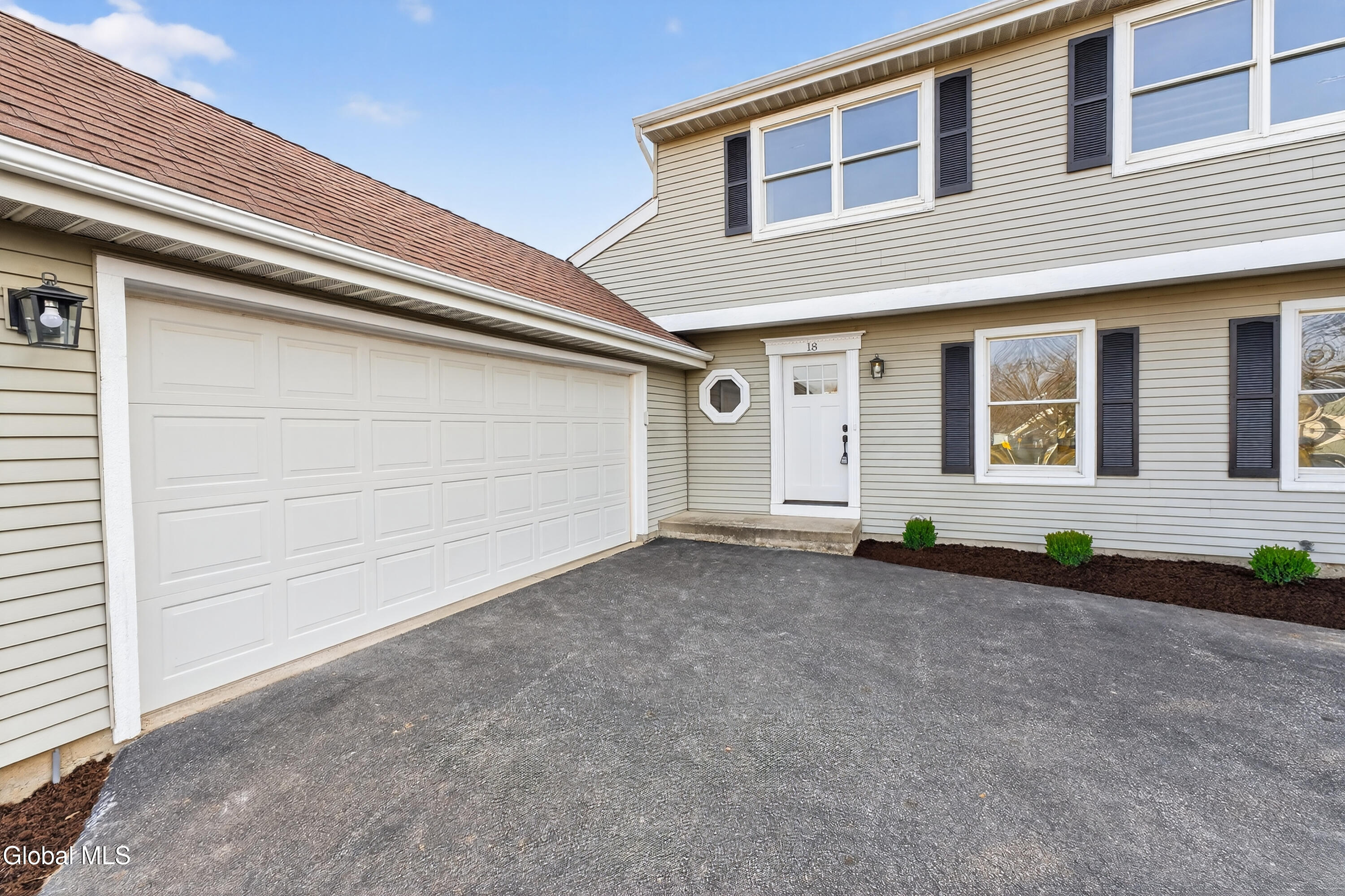 18 Rockefeller Boulevard