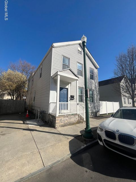 Photo of 508 2nd Street #1st, Troy, NY 12180 (MLS # 202614829)