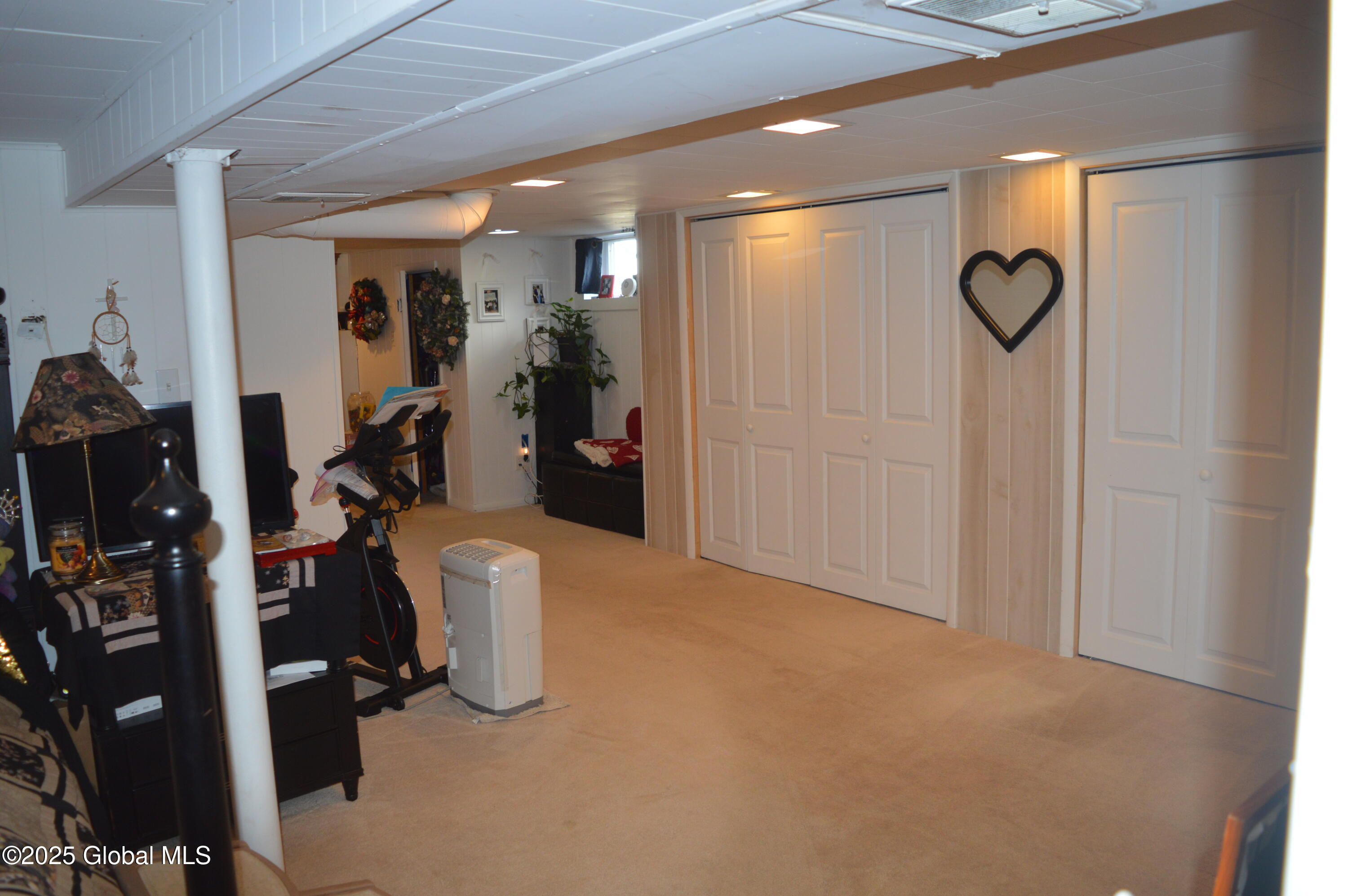 323 Kenwood Avenue, Delmar, New York image 27