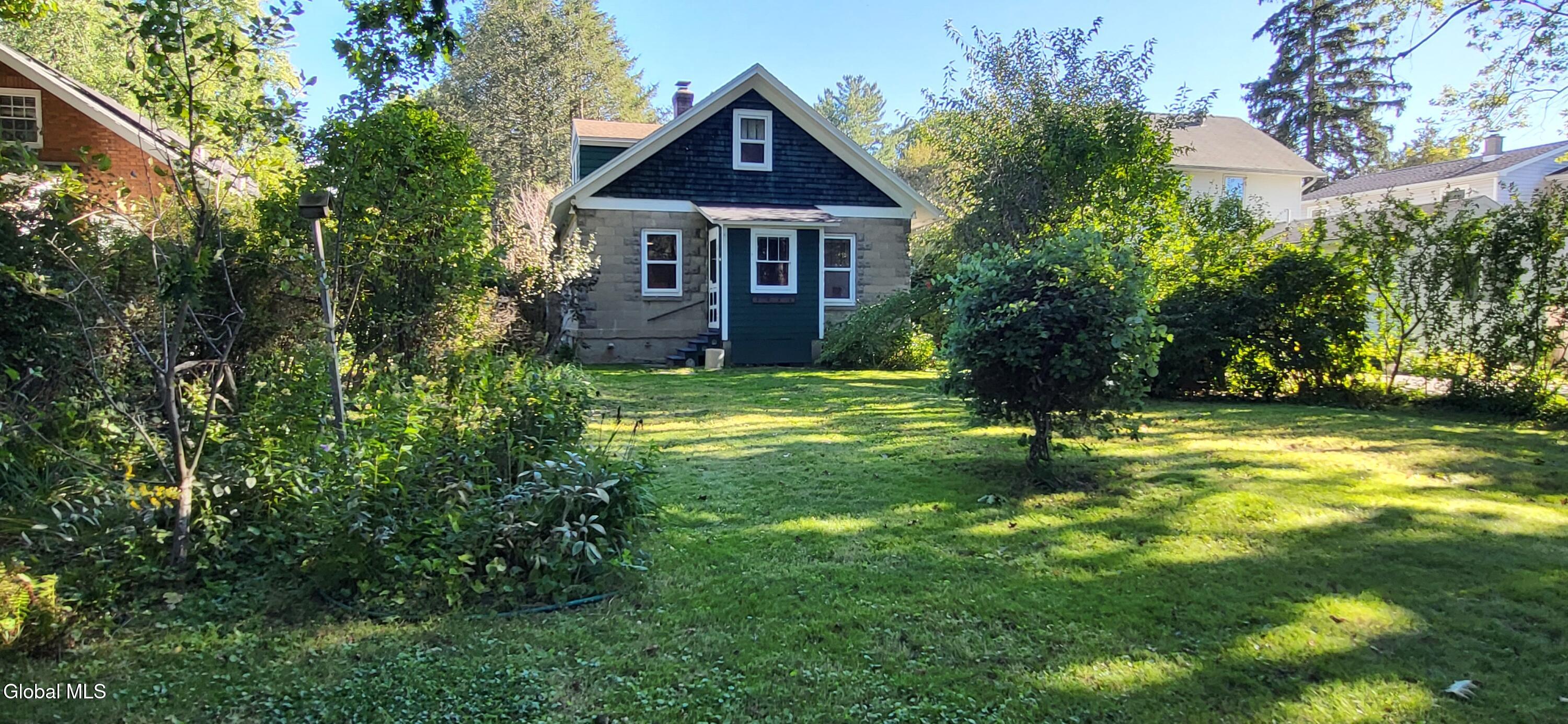 9 Middlesex Road