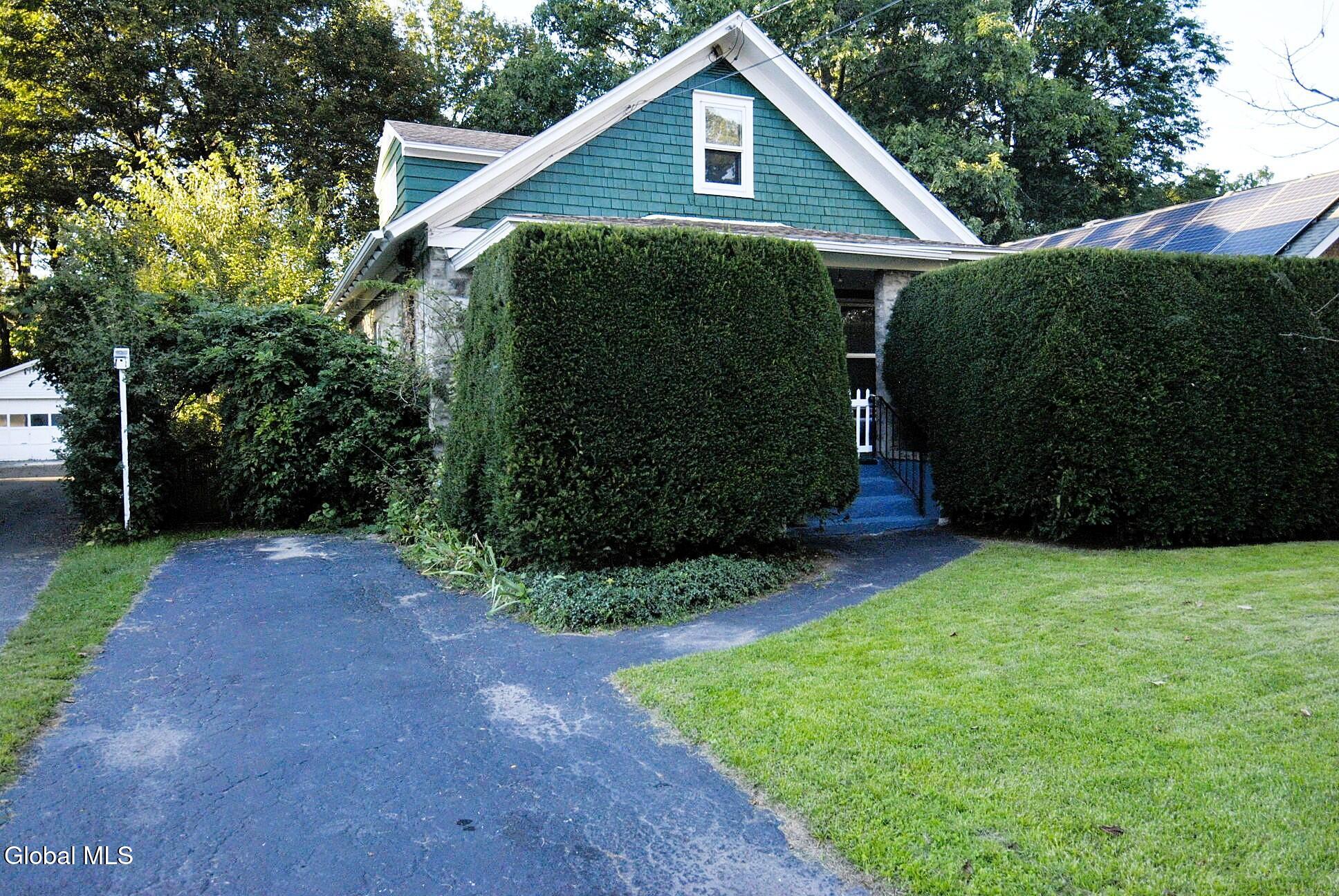 9 Middlesex Road