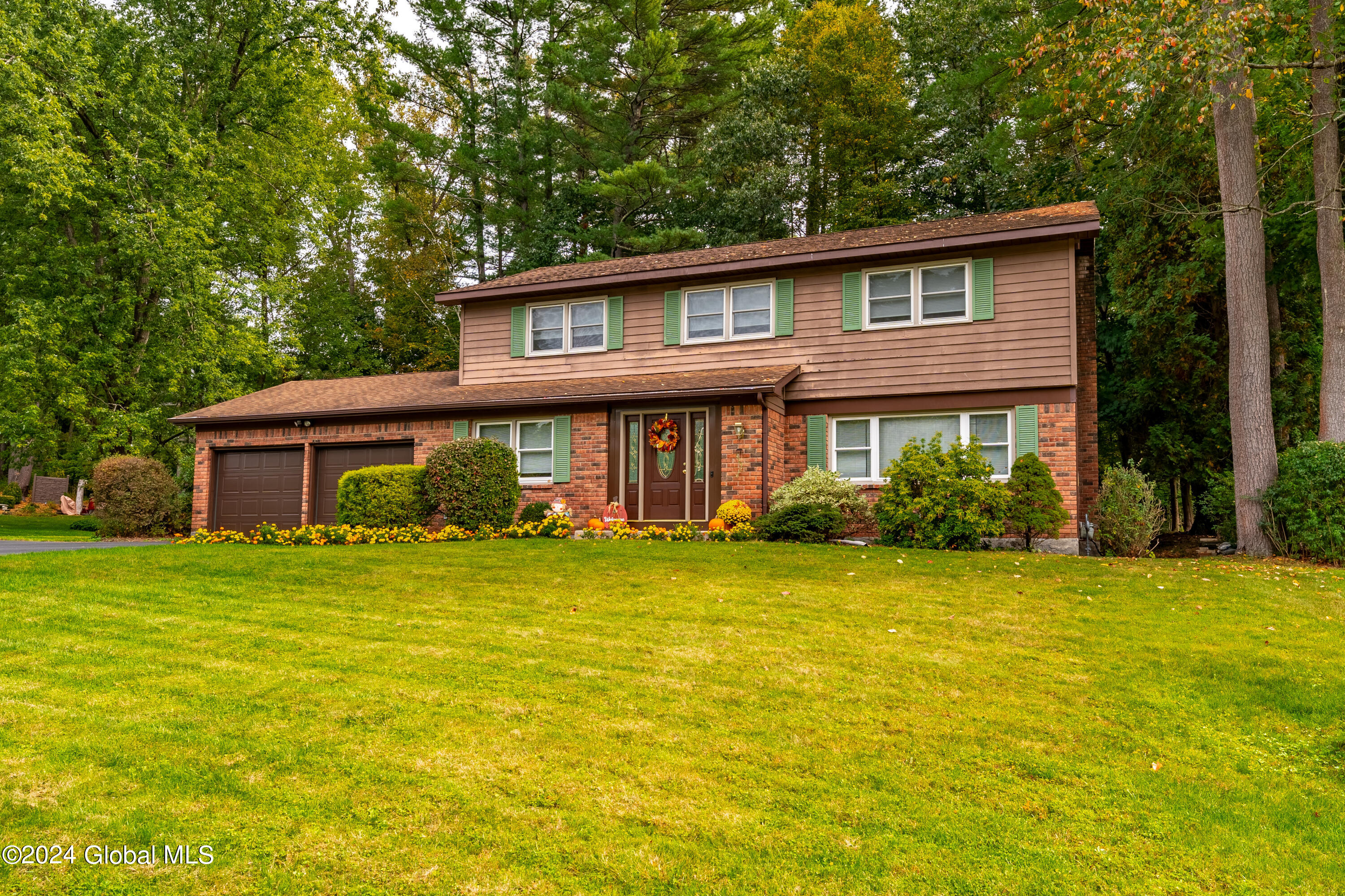 565 Jefferson Court, Guilderland, New York image 3