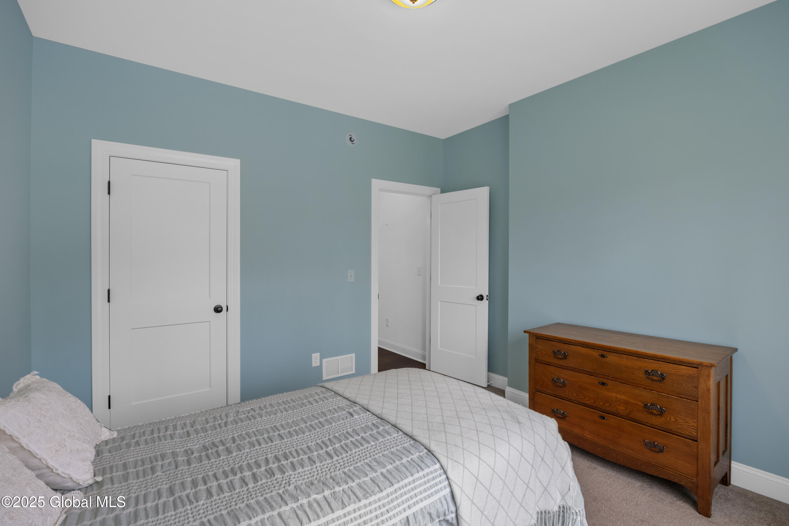 110 Schuyler Hills Drive, Saratoga Springs, New York image 30