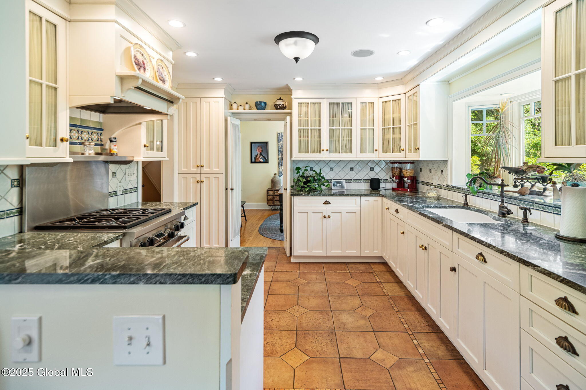 394 Vly Road, Niskayuna, New York image 17