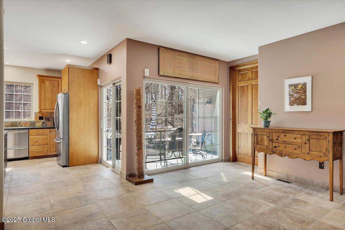 50 Herber Avenue, Delmar, New York image 23