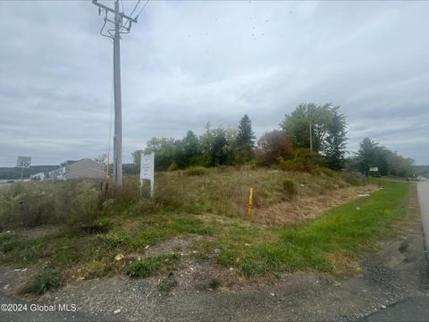 Photo of 1 Harbor Lane, Cohoes, NY 12047 (MLS # 202426245)