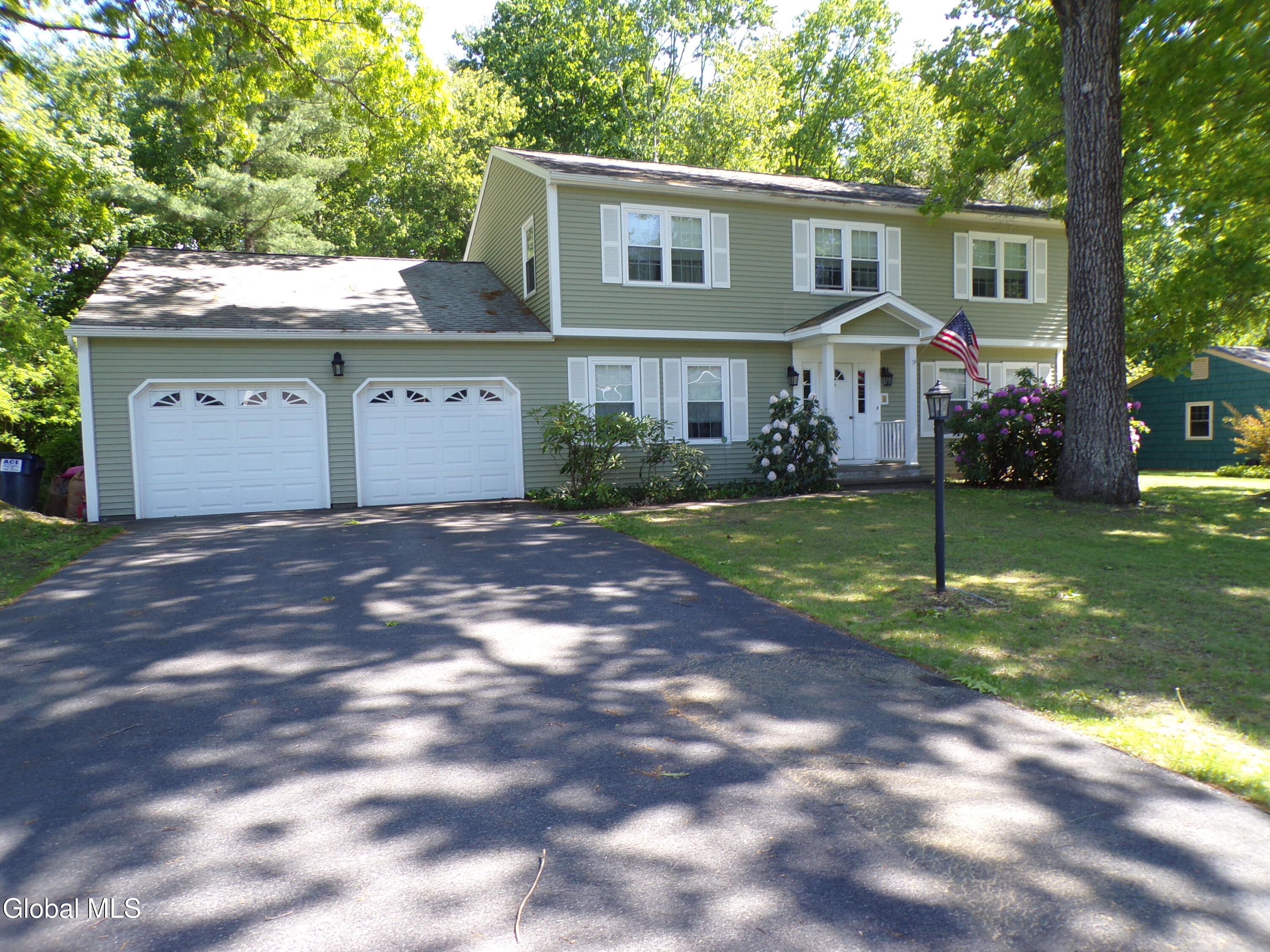19 Oakwood Drive