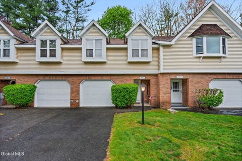 Photo of 3019 Squire Boulevard, Slingerlands, NY 12159 (MLS # 202616213)