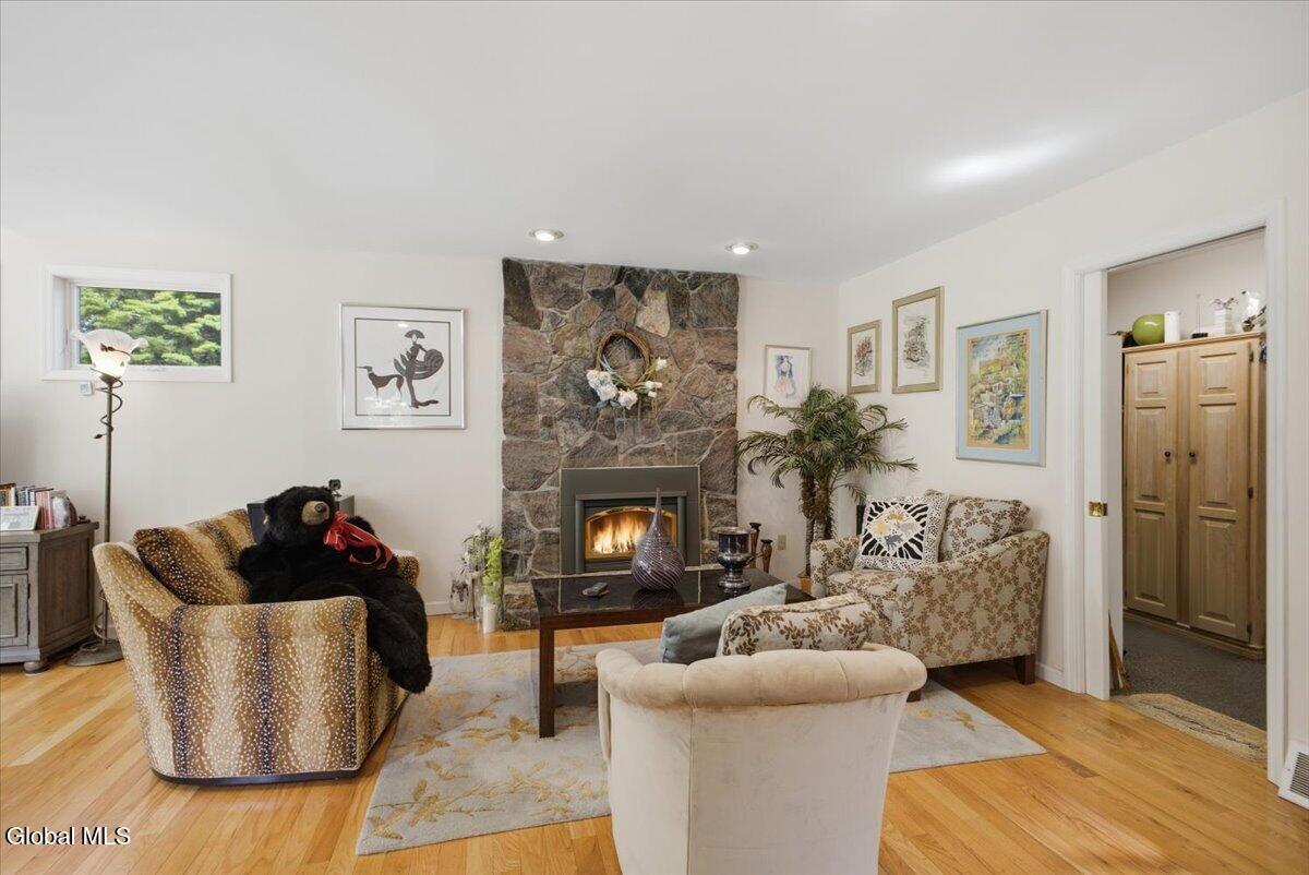 18 Pinion Pine Lane