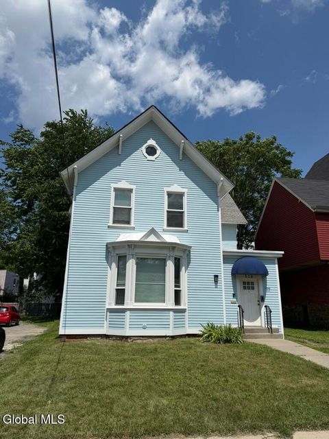 Photo of 519 Clinton Avenue, Albany, NY 12206 (MLS # 202621755)