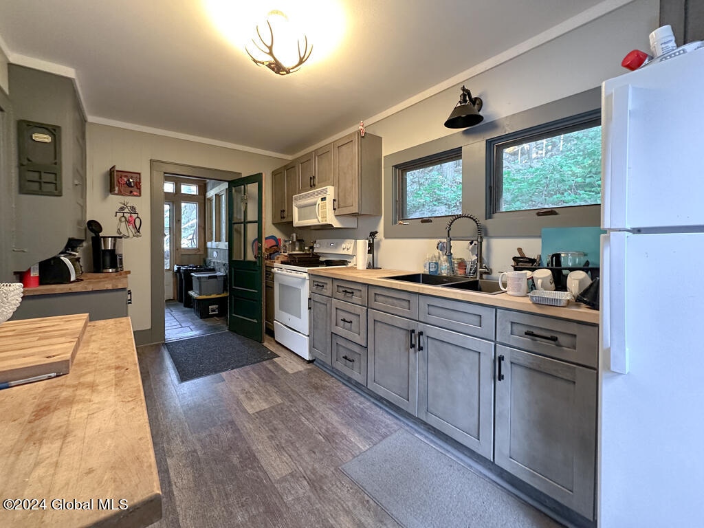 2954 Ny-9l, Lake George, New York image 10