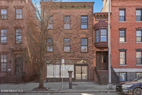 Photo of 170 Washington Avenue #1A, Albany, NY 12210 (MLS # 202617100)