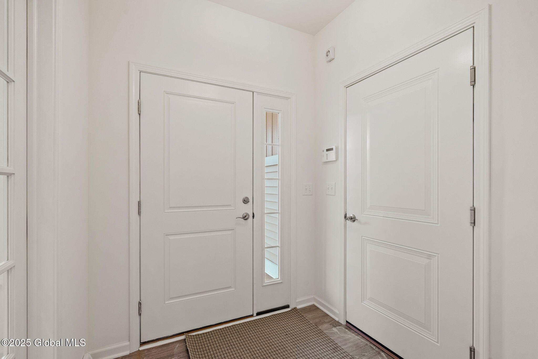 83 Whispering Pines Way, Schenectady, New York image 5